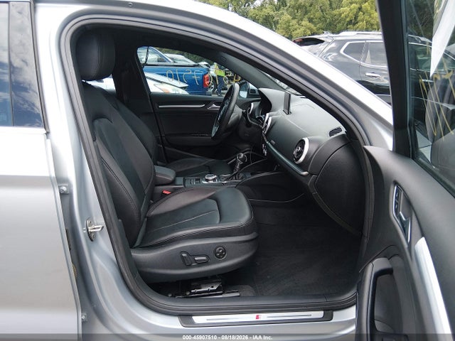 Продаж на аукціоні авто 2019 Audi A3 45 Premium, vin: WAUJEGFF3KA095075, номер лоту: 45907510