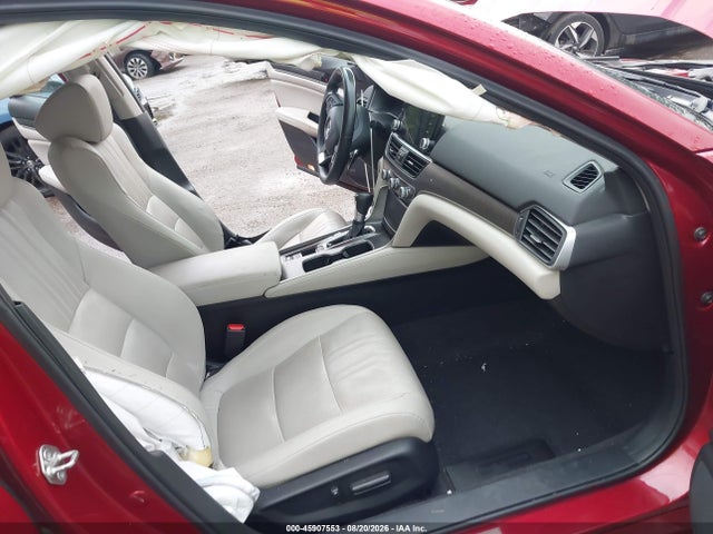 Продажа на аукционе авто 2018 Honda Accord Touring, vin: 1HGCV1F93JA011100, номер лота: 45907553