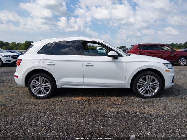 2018 Audi Q5 2.0t Premium/2.0t Tech Premium მანქანა იყიდება აუქციონზე, vin: WA1BNAFY0J2013943, აუქციონის ნომერი: 45907630