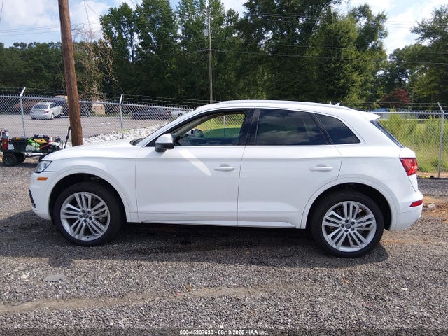 2018 Audi Q5 2.0t Premium/2.0t Tech Premium მანქანა იყიდება აუქციონზე, vin: WA1BNAFY0J2013943, აუქციონის ნომერი: 45907630