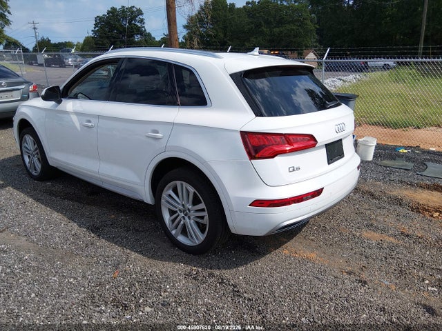 2018 Audi Q5 2.0t Premium/2.0t Tech Premium მანქანა იყიდება აუქციონზე, vin: WA1BNAFY0J2013943, აუქციონის ნომერი: 45907630