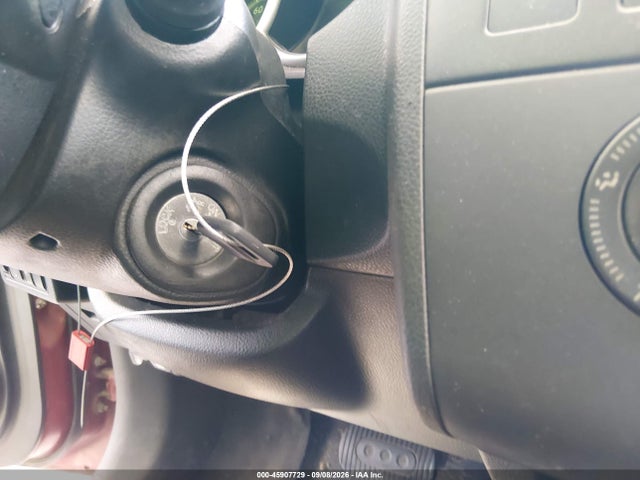 2010 Nissan Versa 1.8s მანქანა იყიდება აუქციონზე, vin: 3N1BC1AP3AL428928, აუქციონის ნომერი: 45907729