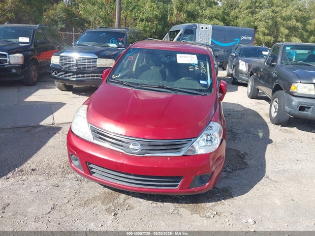 2010 Nissan Versa 1.8s მანქანა იყიდება აუქციონზე, vin: 3N1BC1AP3AL428928, აუქციონის ნომერი: 45907729