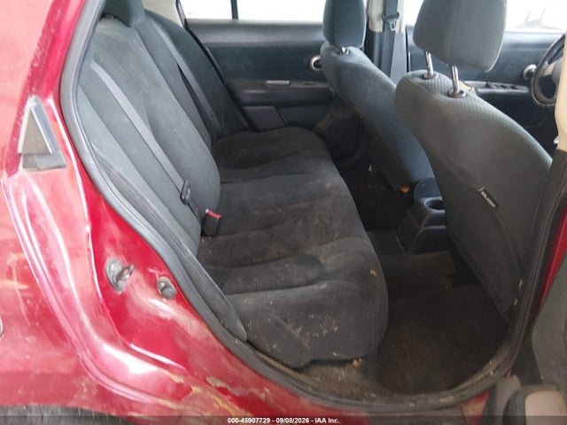 2010 Nissan Versa 1.8s მანქანა იყიდება აუქციონზე, vin: 3N1BC1AP3AL428928, აუქციონის ნომერი: 45907729