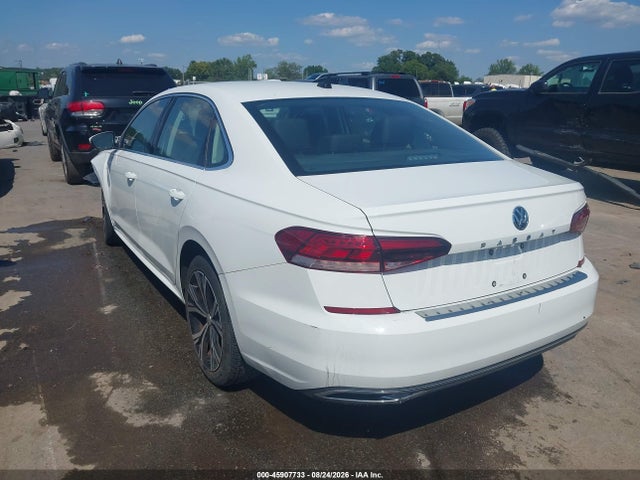 Продажа на аукционе авто 2022 Volkswagen Passat 2.0t Se, vin: 1VWSA7A39NC004932, номер лота: 45907733