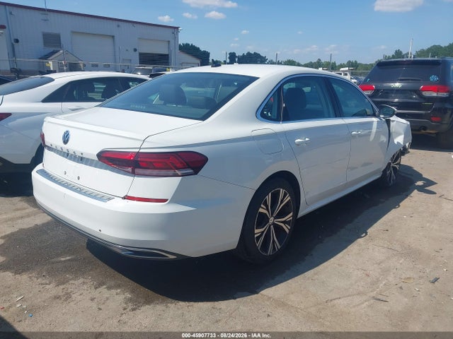 Продажа на аукционе авто 2022 Volkswagen Passat 2.0t Se, vin: 1VWSA7A39NC004932, номер лота: 45907733