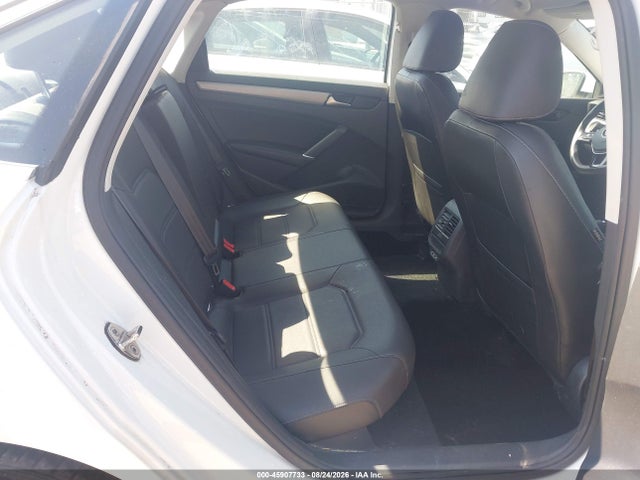 Продажа на аукционе авто 2022 Volkswagen Passat 2.0t Se, vin: 1VWSA7A39NC004932, номер лота: 45907733