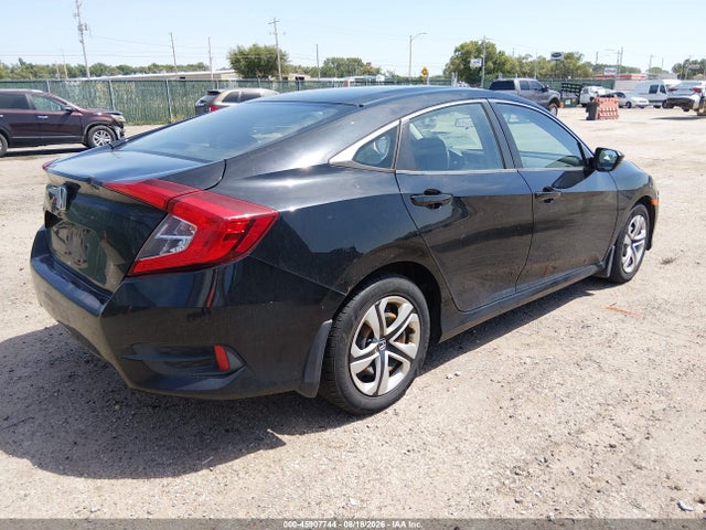 Продажа на аукционе авто 2018 Honda Civic Lx, vin: 19XFC2F63JE033043, номер лота: 45907744