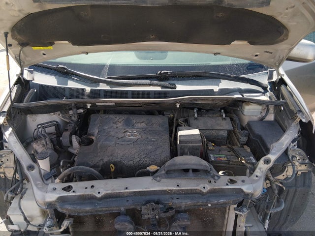 5TDYK3DC8FS573107 Toyota Sienna Xle 8 Passenger