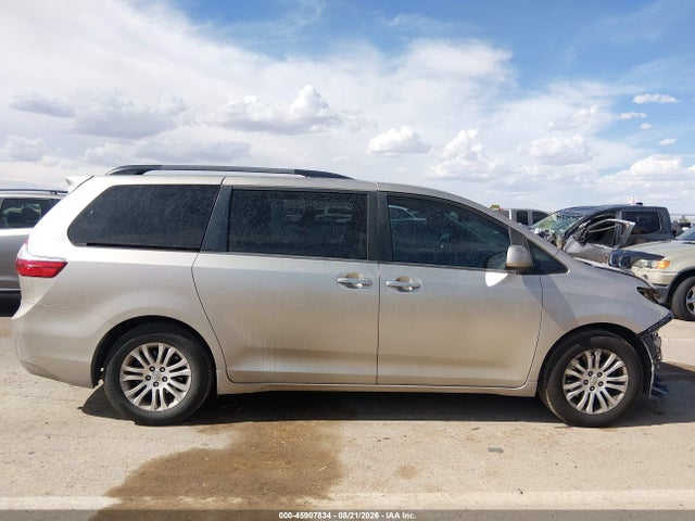 5TDYK3DC8FS573107 Toyota Sienna Xle 8 Passenger