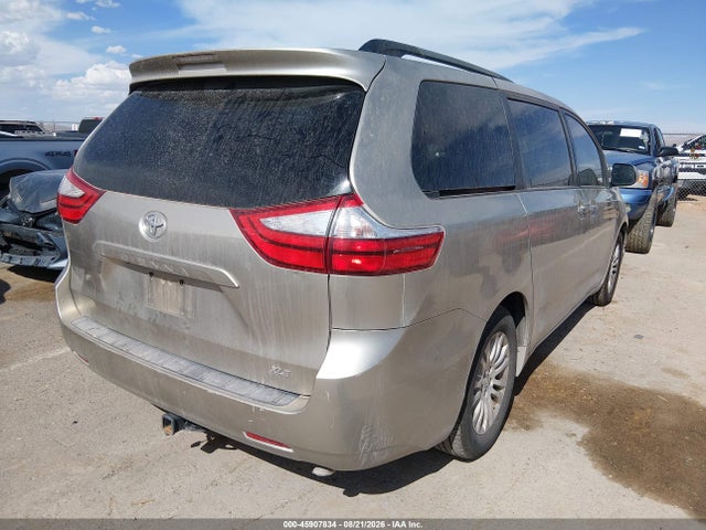 5TDYK3DC8FS573107 Toyota Sienna Xle 8 Passenger