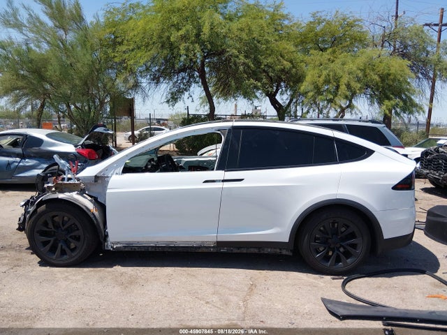 Tesla Model X Dual Motor All-wheel Drive/standard Range 2023 7SAXCDE57PF401481 Image 14