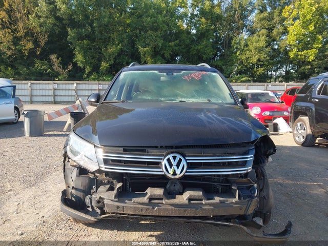 45907849 :رقم المزاد ، WVGSV7AX1HW513485 vin ، 2017 Volkswagen Tiguan 2.0t Wolfsburg Edition مزاد بيع