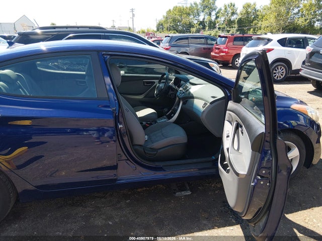 Продажа на аукционе авто 2013 Hyundai Elantra Gls, vin: 5NPDH4AE2DH419939, номер лота: 45907979