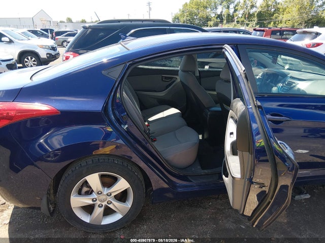 Продажа на аукционе авто 2013 Hyundai Elantra Gls, vin: 5NPDH4AE2DH419939, номер лота: 45907979