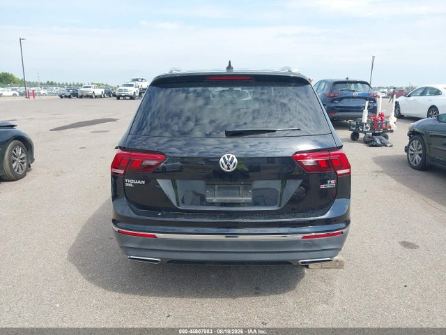 2018 Volkswagen Tiguan 2.0t Se/2.0t Sel მანქანა იყიდება აუქციონზე, vin: 3VV2B7AX6JM221223, აუქციონის ნომერი: 45907983