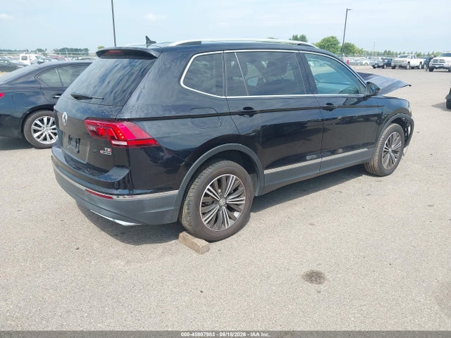 2018 Volkswagen Tiguan 2.0t Se/2.0t Sel მანქანა იყიდება აუქციონზე, vin: 3VV2B7AX6JM221223, აუქციონის ნომერი: 45907983