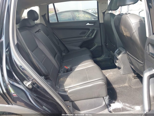 2018 Volkswagen Tiguan 2.0t Se/2.0t Sel მანქანა იყიდება აუქციონზე, vin: 3VV2B7AX6JM221223, აუქციონის ნომერი: 45907983