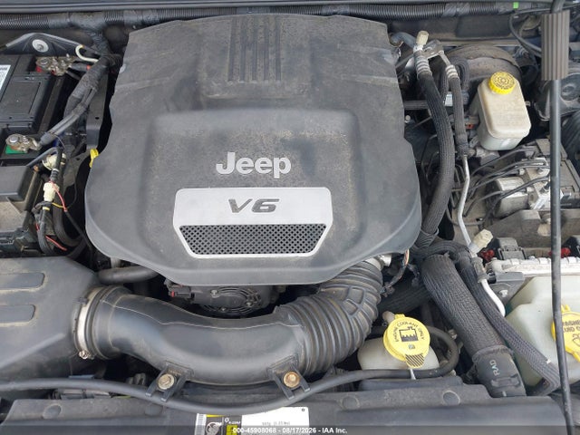 2015 Jeep Wrangler Unlimited Sahara მანქანა იყიდება აუქციონზე, vin: 1C4BJWEG7FL700409, აუქციონის ნომერი: 45908068