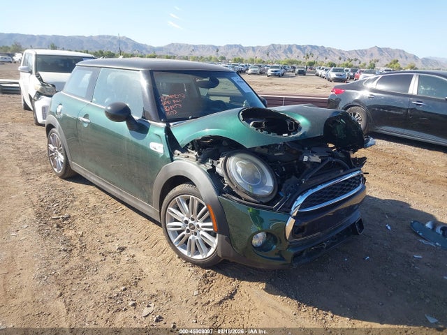 Auction sale of the 2015 Mini Hardtop Cooper S, vin: WMWXP7C51F2A61073, lot number: 45908097