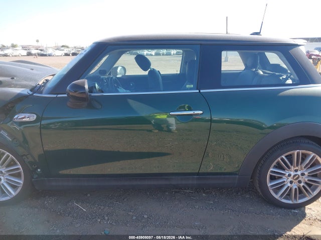 Mini Hardtop Cooper S 2015 WMWXP7C51F2A61073 Image 13