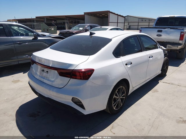 2024 Kia Forte Lxs მანქანა იყიდება აუქციონზე, vin: 3KPF24AD1RE772783, აუქციონის ნომერი: 45908099