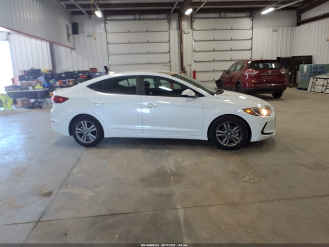 Продажа на аукционе авто 2018 Hyundai Elantra Sel, vin: 5NPD84LFXJH392006, номер лота: 45908204