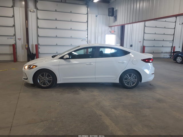 Продажа на аукционе авто 2018 Hyundai Elantra Sel, vin: 5NPD84LFXJH392006, номер лота: 45908204