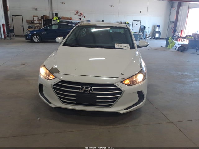 Продажа на аукционе авто 2018 Hyundai Elantra Sel, vin: 5NPD84LFXJH392006, номер лота: 45908204