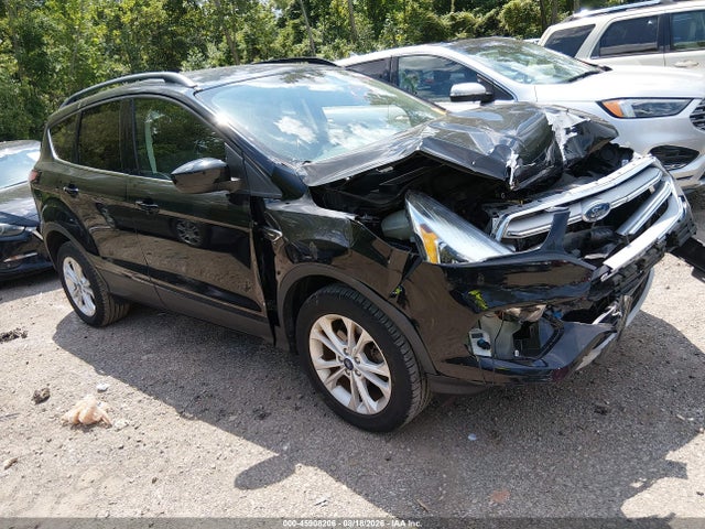 Продажа на аукционе авто 2018 Ford Escape Se, vin: 1FMCU0GDXJUC17782, номер лота: 45908206