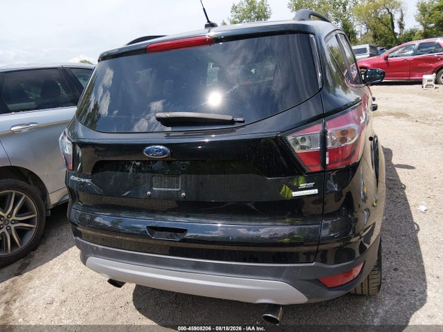 Продажа на аукционе авто 2018 Ford Escape Se, vin: 1FMCU0GDXJUC17782, номер лота: 45908206