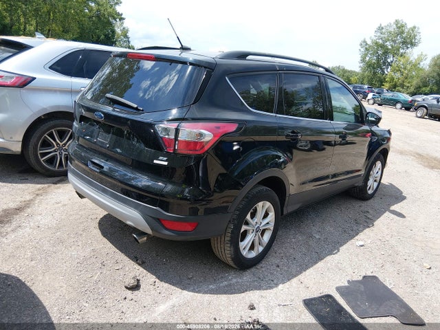 Продажа на аукционе авто 2018 Ford Escape Se, vin: 1FMCU0GDXJUC17782, номер лота: 45908206