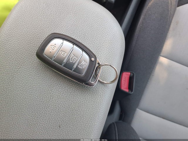 Продажа на аукционе авто 2020 Hyundai Ioniq Hybrid Blue, vin: KMHC65LC1LU219069, номер лота: 45908222