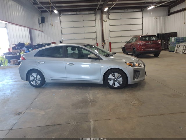 Продажа на аукционе авто 2020 Hyundai Ioniq Hybrid Blue, vin: KMHC65LC1LU219069, номер лота: 45908222