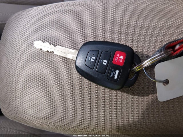 Aukcja sprzedaży 2014 Toyota Corolla Le, vin: 5YFBURHE4EP102478, numer aukcji: 45908256