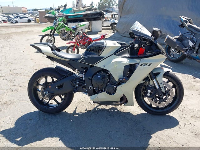 Yamaha YZFR1 2024 JYARN66Y3RA001154 Image 12