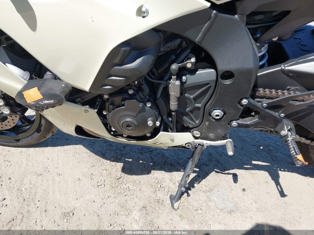 Yamaha YZFR1 2024 JYARN66Y3RA001154 Image 9