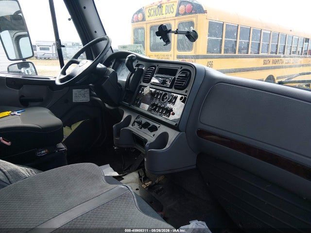 Продажа на аукционе авто 2019 Freightliner M2 106, vin: 3ALACWFC7KDKU1925, номер лота: 45908311