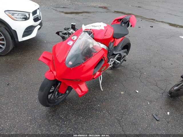 2025 Ducati Panigale V4/v4s მანქანა იყიდება აუქციონზე, vin: ZDMDAG6W2SB000967, აუქციონის ნომერი: 45908315