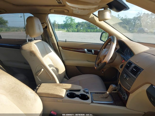 Продажа на аукционе авто 2008 Mercedes-benz C 300 Luxury 4matic, vin: WDDGF81X08F061614, номер лота: 45908371