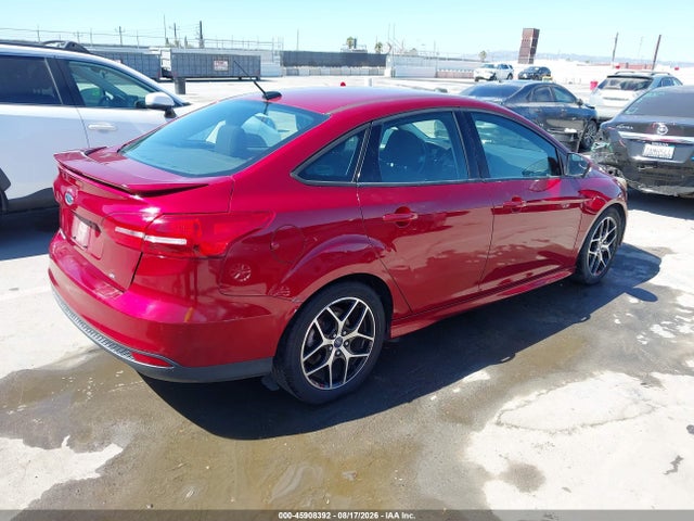 Ford FOCUS SE 2015 1FADP3F21FL221823 Image 4