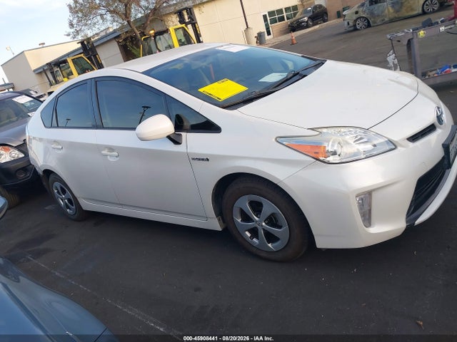 Toyota Prius Three 2015 JTDKN3DU3F0477457 Image 14