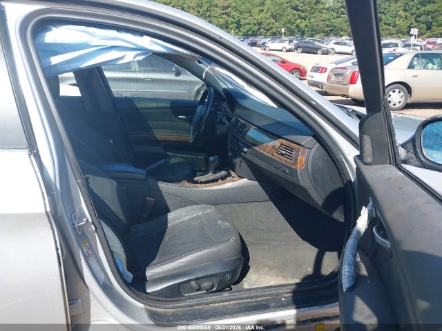 45908556 :رقم المزاد ، WBAVC53518FZ88428 vin ، 2008 Bmw 328i مزاد بيع