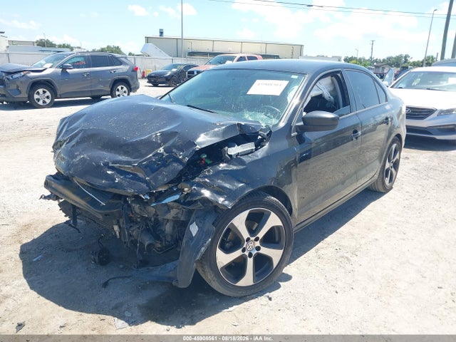 2015 Volkswagen Jetta 2.0l S მანქანა იყიდება აუქციონზე, vin: 3VW2K7AJ9FM312369, აუქციონის ნომერი: 45908561