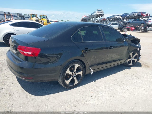 2015 Volkswagen Jetta 2.0l S მანქანა იყიდება აუქციონზე, vin: 3VW2K7AJ9FM312369, აუქციონის ნომერი: 45908561