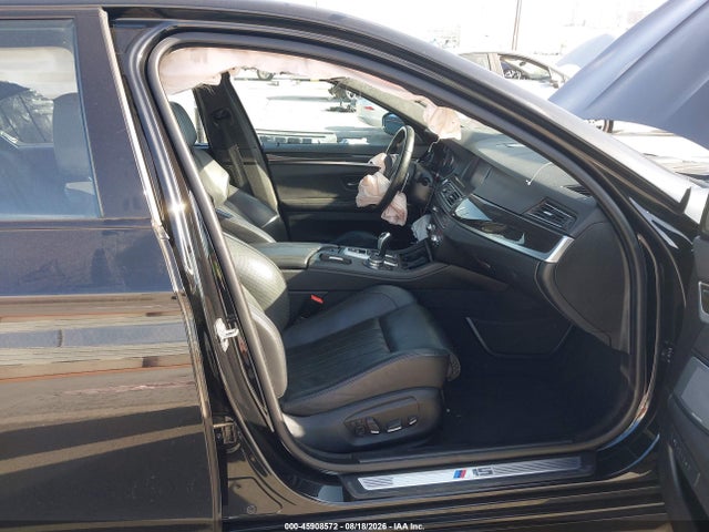 WBSFV9C56GG343221 BMW M5