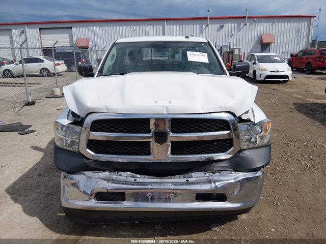 3C6JR6DT1JG135350 RAM 1500 Tradesman 4x2 8&#039; Box