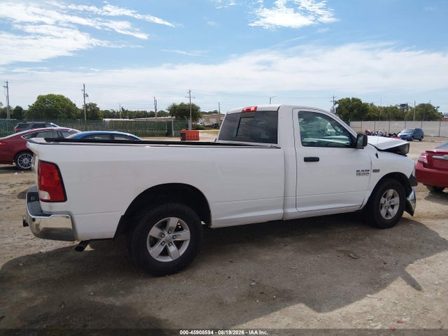 3C6JR6DT1JG135350 RAM 1500 Tradesman 4x2 8&#039; Box