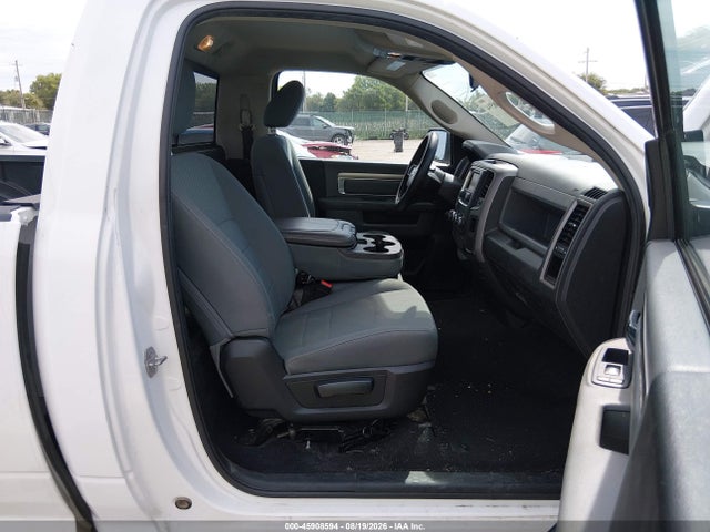 3C6JR6DT1JG135350 RAM 1500 Tradesman 4x2 8&#039; Box