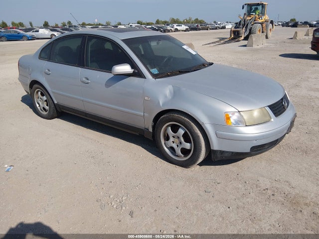 Продажа на аукционе авто 2001 Volkswagen Passat Gls, vin: WVWAC63B41P016996, номер лота: 45908688
